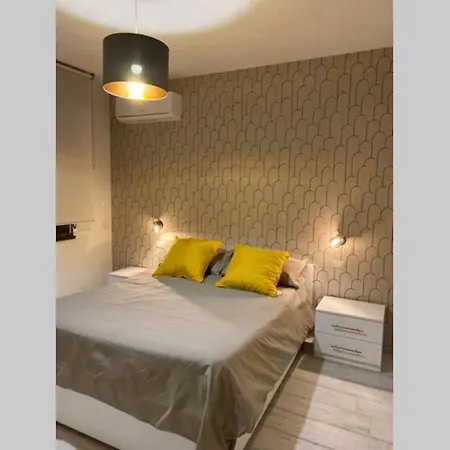 Apartment Nuovo Elegante,curato Nei Dettagli