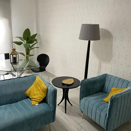 Nuovo Elegante,curato Nei Dettagli Apartment